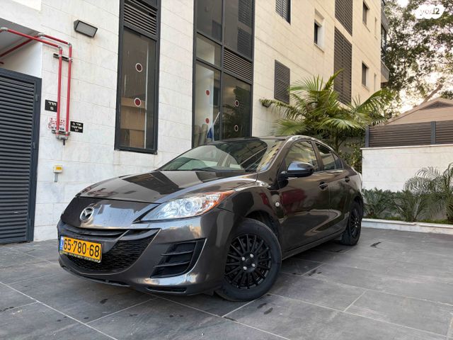 מודעת רכב מאזדה 3