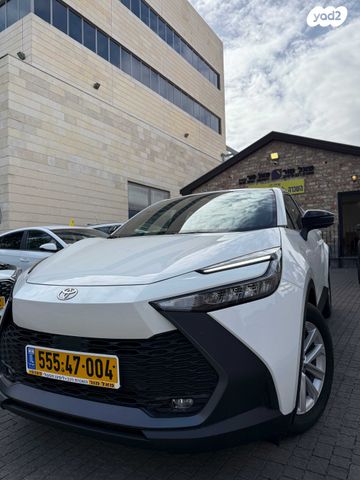 מודעת רכב טויוטה C-HR 2