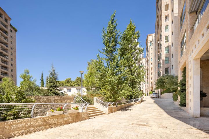 דירה למכירה בירושלים — 5