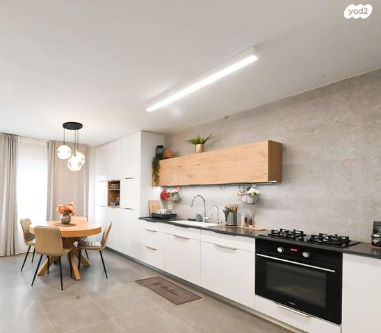 גיורא יוספטל 63