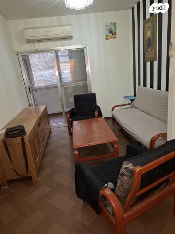 שדרות אליהו גולומב 33