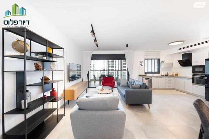 חצרות המושבה