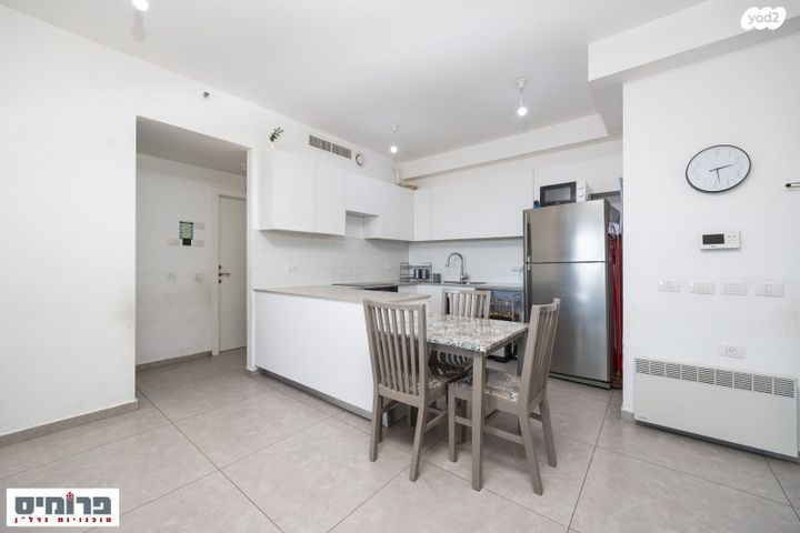 יעקב טהון 13