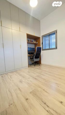 יוסף בורג 82