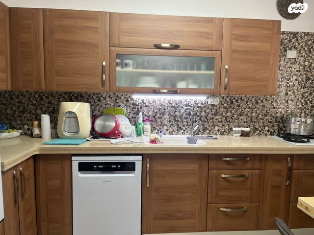 מודעת נכס, דב ברייר, אשקלון