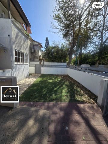 דירת גן, נוף ים, הרצליה