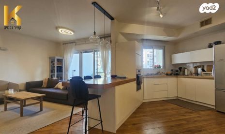 מודעת נכס, יצחק בן צבי, מתחם 200, הוד השרון