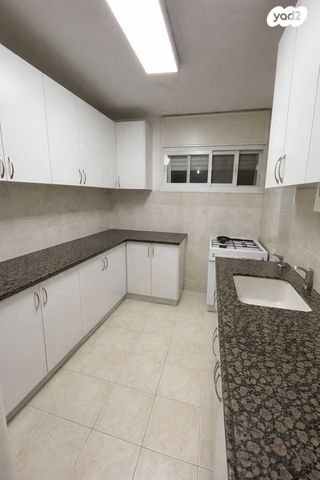 דירה, רמות יצחק, נשר