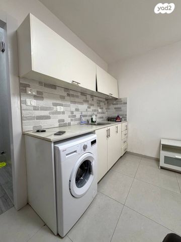 שדרות משה שרת 79