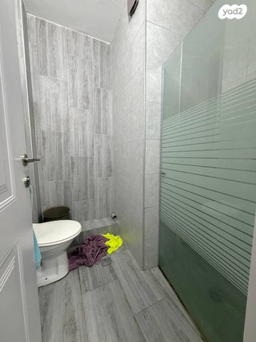 שדרות משה שרת 79