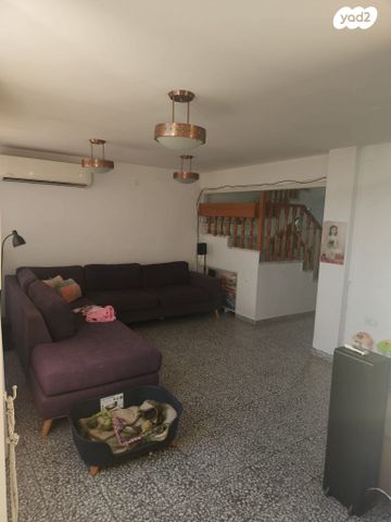 ז'בוטינסקי 7