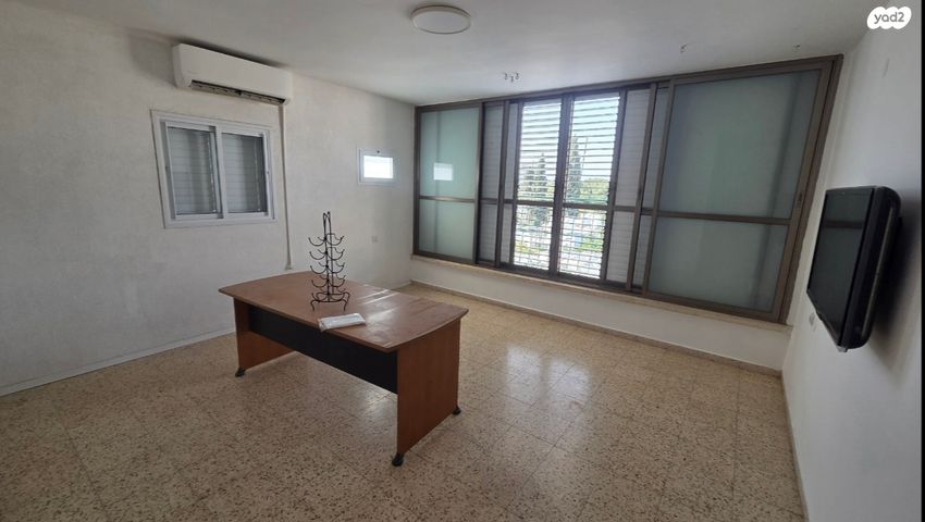 הנשיא הראשון 33