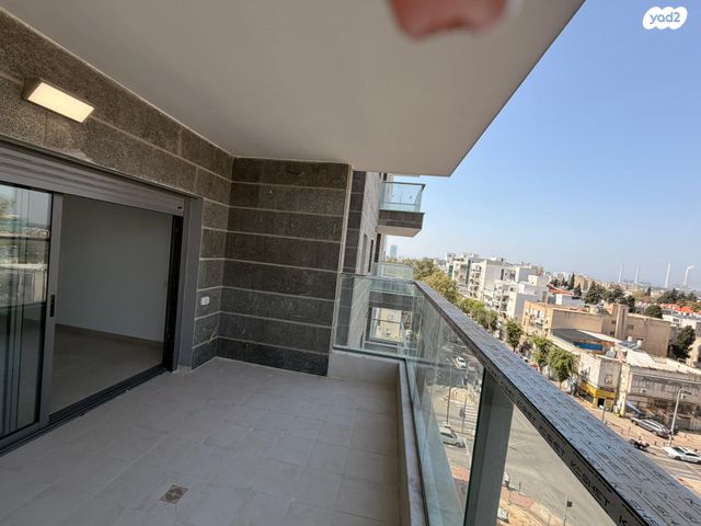 מודעת נכס, מלחמת ששת הימים 5, מרכז העיר, חדרה