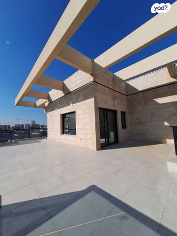 גג/ פנטהאוז