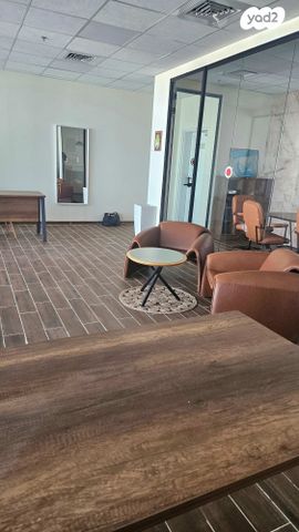 מודעת נכס, הרב ניסנבאום 37, בת ים