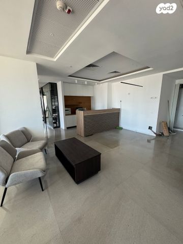 גני שרונה, קרית הממשלה