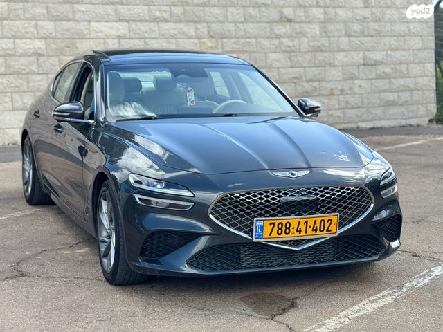 מודעת רכב ג'נסיס G70