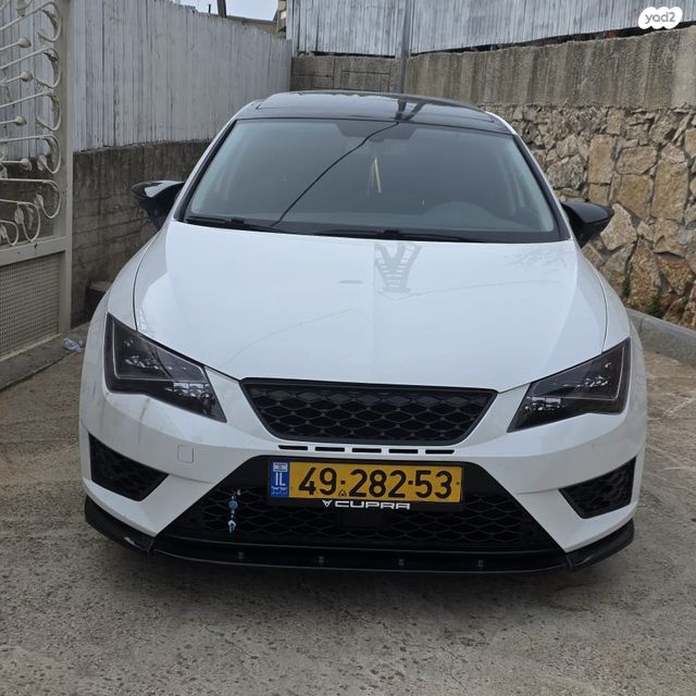 מודעת רכב סיאט לאון