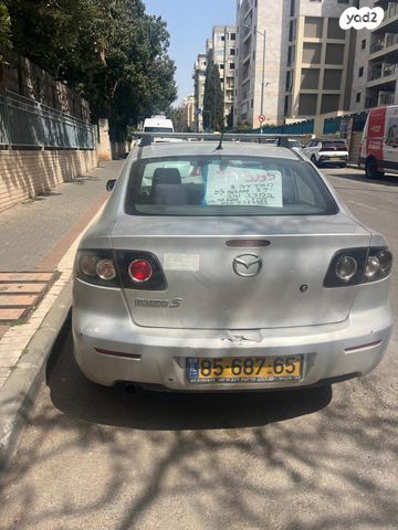 מודעת רכב מאזדה 3