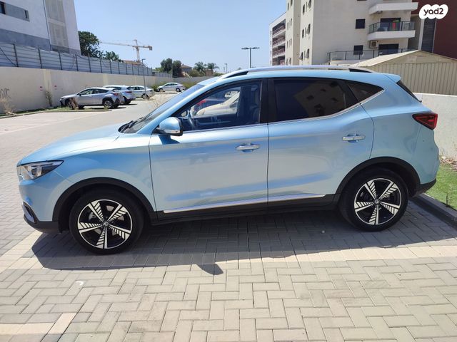 מודעת רכב אם ג'י ZS