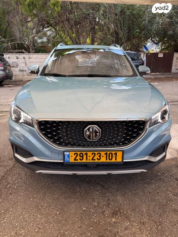 מודעת רכב אם ג'י ZS