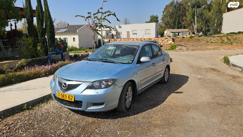 מודעת רכב מאזדה 3