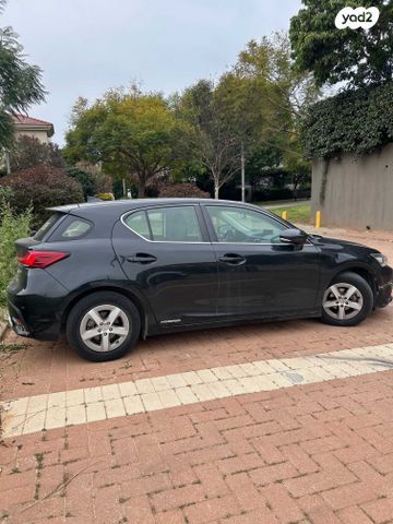 מודעת רכב לקסוס CT