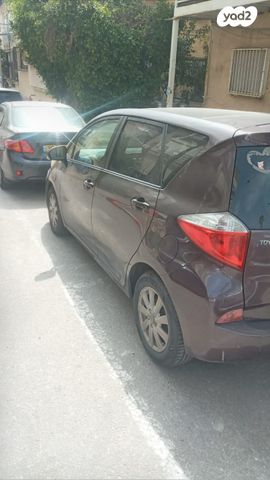 מודעת רכב טויוטה ורסו-S