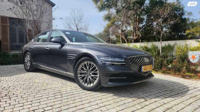 מודעת רכב ג'נסיס G80