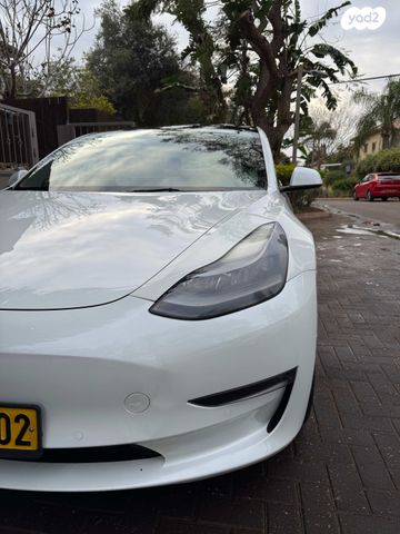 מודעת רכב טסלה מודל 3