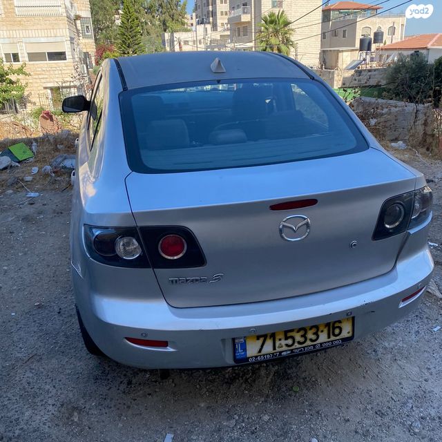 מודעת רכב מאזדה 3