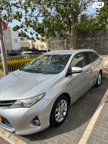 מודעת רכב טויוטה אוריס