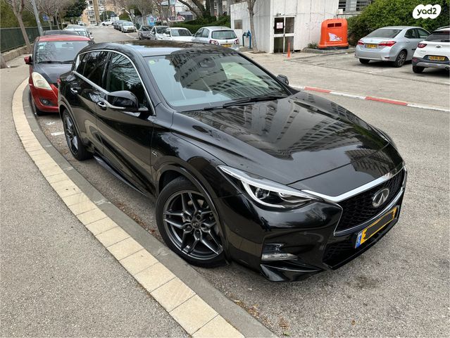מודעת רכב אינפיניטי Q30