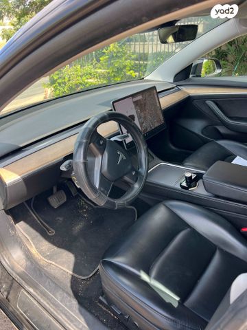 מודעת רכב טסלה מודל 3