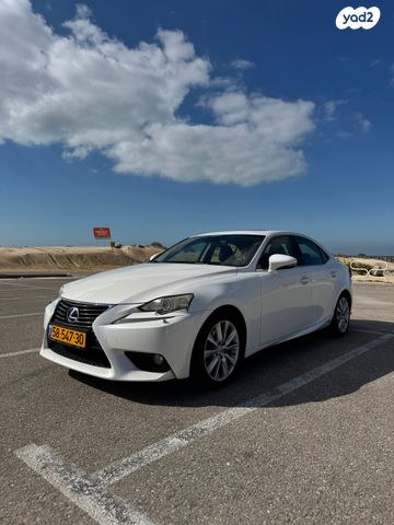 מודעת רכב לקסוס IS