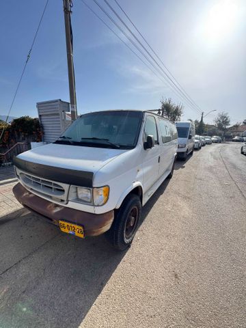 מודעת רכב פורד אקונוליין