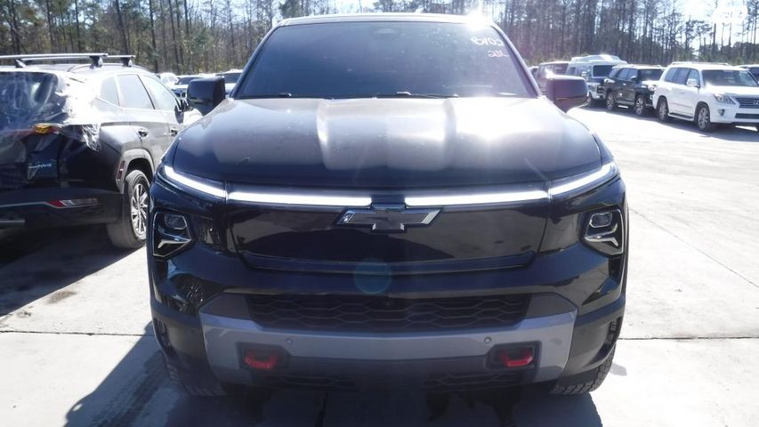 מודעת רכב שברולט סילברדו EV 1