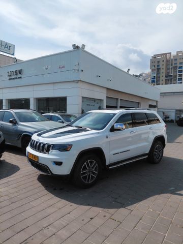 מודעת רכב ג'יפ גרנד צ'ירוקי