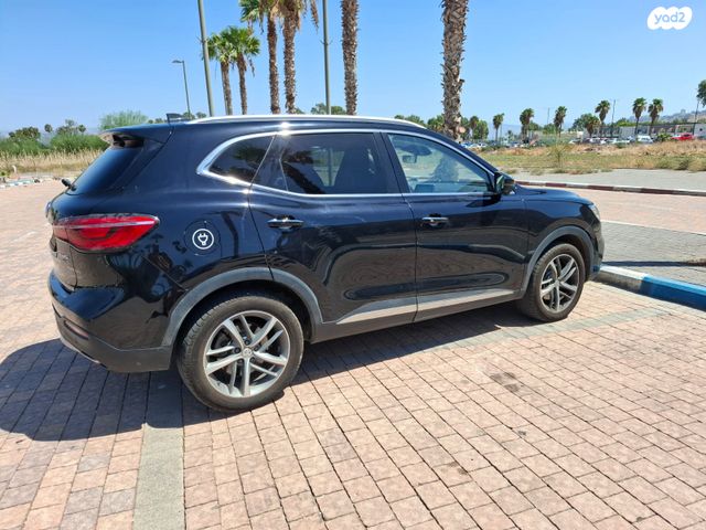 מודעת רכב אם ג'י EHS PHEV