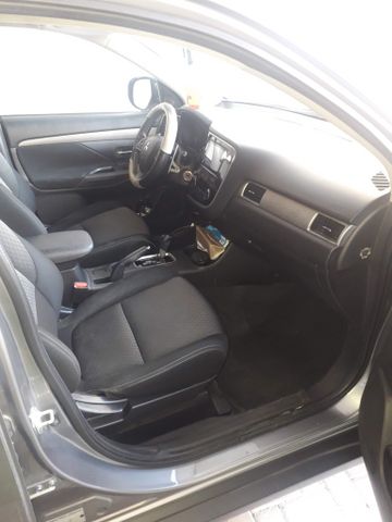 מודעת רכב מיצובישי אאוטלנדר