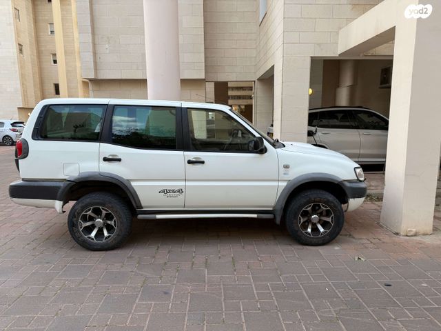 מודעת רכב ניסאן טראנו