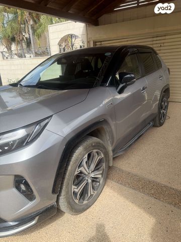 מודעת רכב טויוטה RAV4