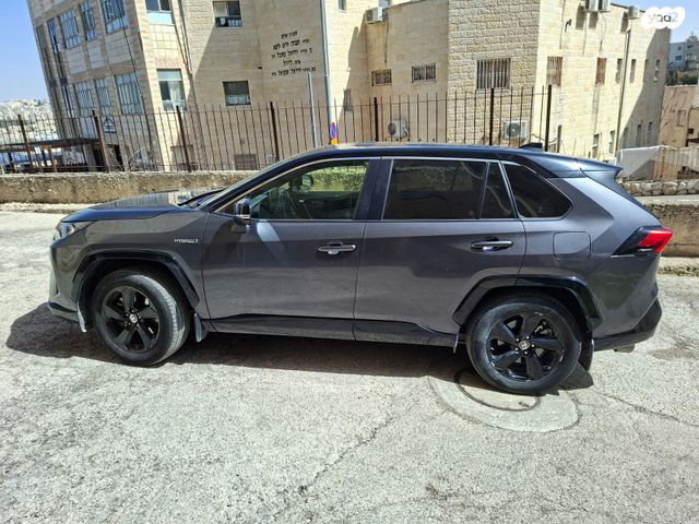 מודעת רכב טויוטה RAV4