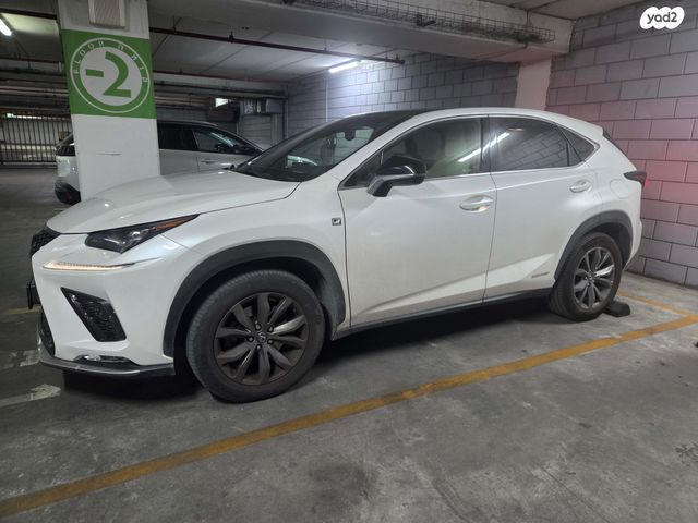 מודעת רכב לקסוס NX