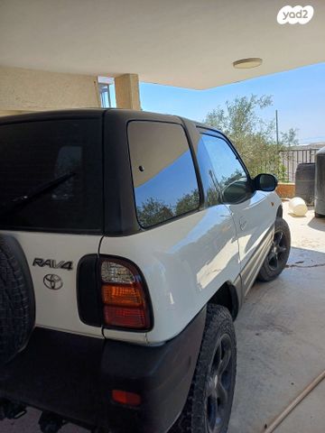 RAV4 אוט׳ 3 דל 2.0 (150 כ״ס)