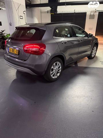 מודעת רכב מרצדס-בנץ GLA