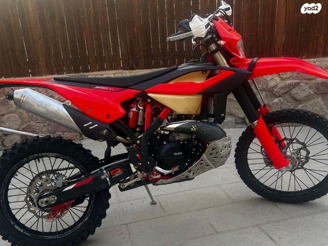 מודעת רכב בטא RR300