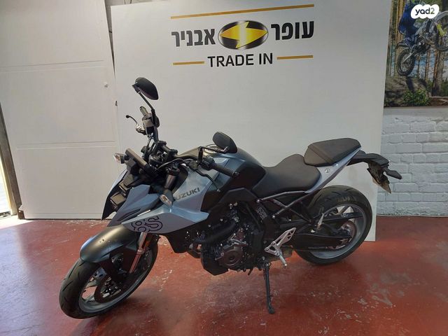 מודעת רכב סוזוקי GSX-8S