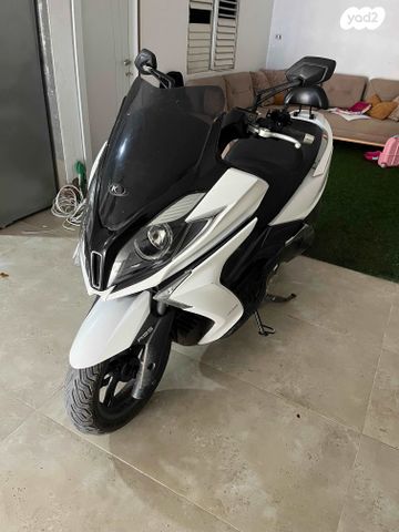 מודעת רכב קימקו דאון-טאון 350