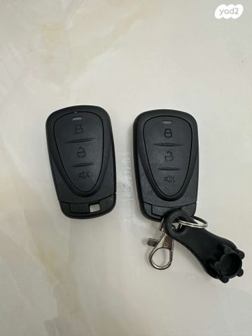 מודעת רכב סאן יאנג ג'וי-מקס Z-300